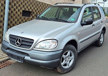 Mercedes-Benz ML 320 Vollleder + Sitzh. 2.Hand AHK Tüv neu