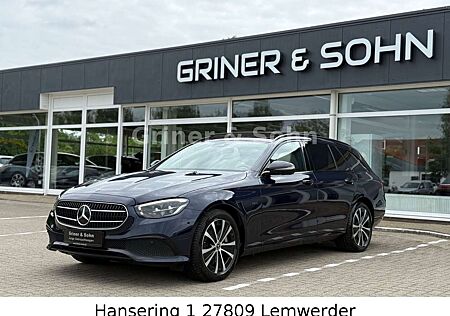Mercedes-Benz E 300 de Avantgarde,Night,Pano,AHK,Widesreen,R-Ka