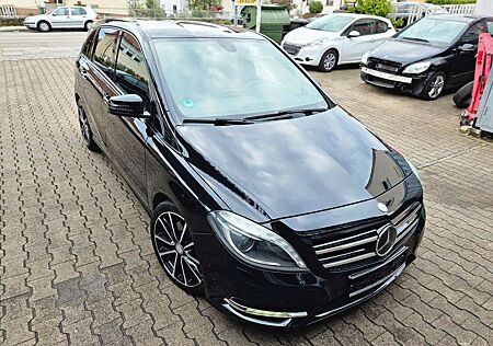 Mercedes-Benz B 250 B -Klasse-Leder-Kamera-Navi-SPORTPAKET