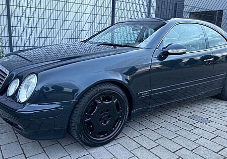 Mercedes-Benz CLK 320 AUTOMATIK,TÜV,WENIG-KM,LEDER,NAVI,SCHIEB
