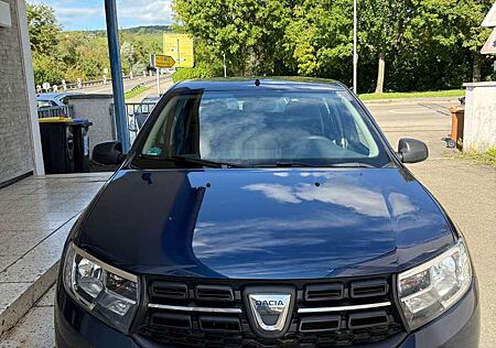Dacia Sandero Essential nur 39100KM 1. Hand TÜV Neu!