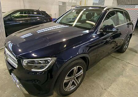 Mercedes-Benz GLC 220 D 4MATIC 9G-TRONIC