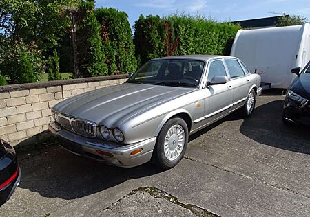 Jaguar XJ40 XJ 4.0 Sovereign Automatik, Klimaauto., Leder