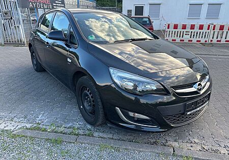 Opel Astra J Active