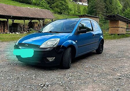 Ford Fiesta 1.6 2004 100 ps
