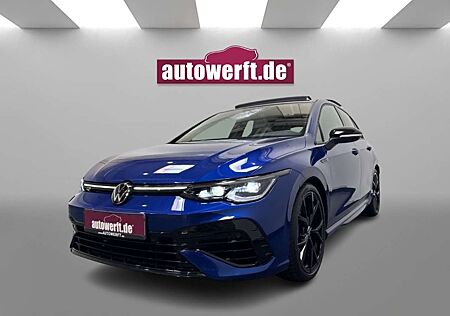 VW Golf R Volkswagen 8 2.0 TSI 4M DSG AKRAPOVIC BLACK DCC 18Z PANO CAM