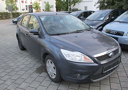 Ford Focus Style Automatik 1.Hand