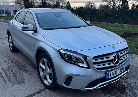 Mercedes-Benz GLA 180 GLA 7G-DCT