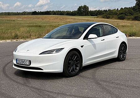 Tesla Model 3 RWD Hinterradantrieb