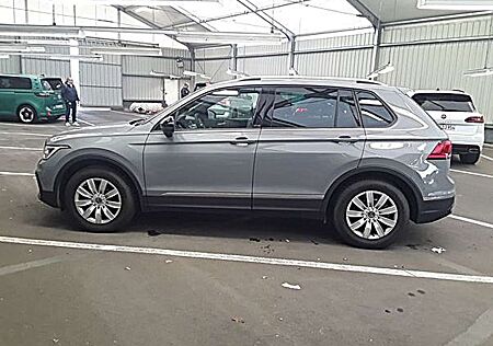 VW Tiguan Volkswagen Life 2.0 TDI DSG Klima Navi Rückfahrkamera