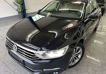 VW Passat Volkswagen 2.0 TDI*R-LIN*4X4*DSG*PAN*LED*RFK*ACC*360