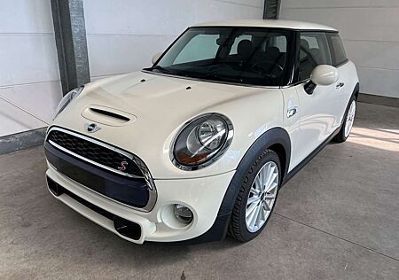 Mini Cooper S + Salt + Excitement + Lichtpaket