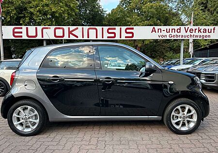 Smart ForFour 66kW passion*PANORAMA*SHZ*JBL*PTS*