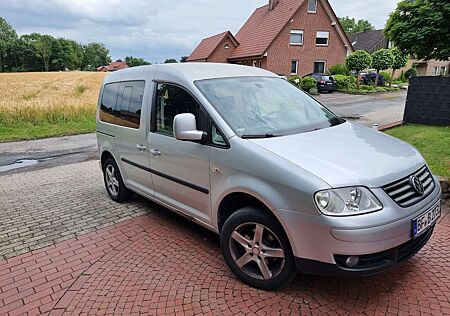 VW Caddy Volkswagen Life Team