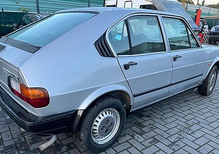 Alfa Romeo Alfasud orig 50000km 1 Hand