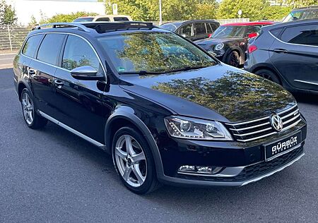 VW Passat Alltrack Volkswagen Passat 4WD Variant 4M~DSG~PANO~LEDER~SPUR