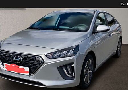 Hyundai Ioniq Plug-in hybrid Level 6 ( Voll Ausstattung)
