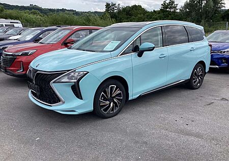 DFSK Forthing 4 7-Sitzer, Automatik, Leder