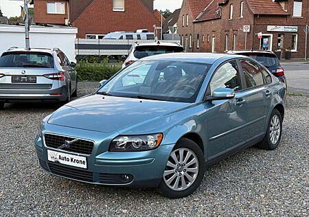 Volvo S40 Lim. 2.0 Momentum Navi SHZ AHK TÜV-03-27