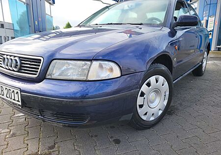Audi A4 1.8 automatik neu Túv