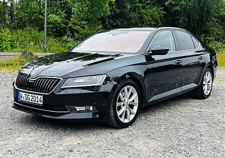 Skoda Superb 2.0 TDI DSG Style