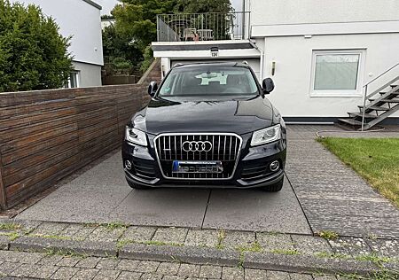 Audi Q5 2.0 TFSI quattro tiptronic scheckheftgepflegt