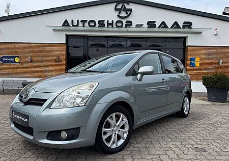 Toyota Corolla Verso 2.2 D-4D Team 7 Sitze