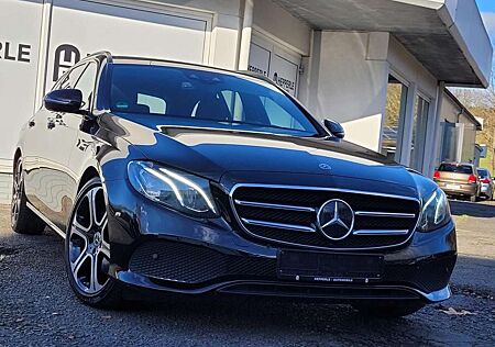 Mercedes-Benz E 220 d T Avantgarde Night LED+BURMESTER+PANO+19"