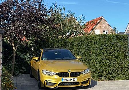 BMW M4 Coupe DKG 530 PS