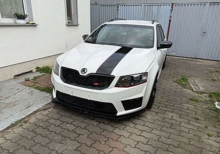 Skoda Octavia Combi 2.0 TSI (Green tec) DSG RS