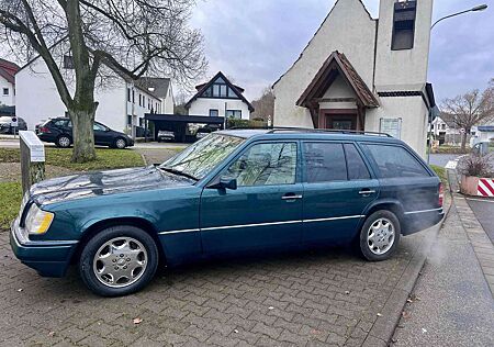 Mercedes-Benz E 320 T