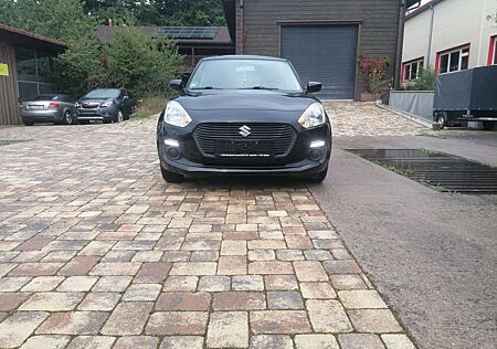 Suzuki Swift Basic / Klima / TÜV 04-2027 / 1 Hand