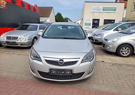 Opel Astra Fließheck 5-Türer 1.6 Turbo Automatik