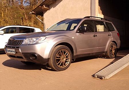 Subaru Forester 2.0X Trend