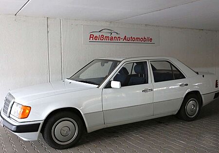 Mercedes-Benz E 200 Lim., Schiebedach, KLIMA, HU/AU Neu