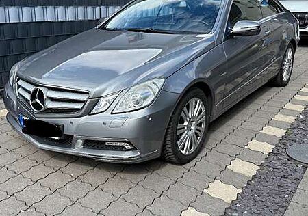 Mercedes-Benz E 350 CGI Coupe BlueEFFICIENCY 7G-TRONIC Elegance