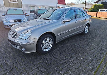 Mercedes-Benz C 180 ELEGANCE, Navi, Bluetooth, Wartung neu