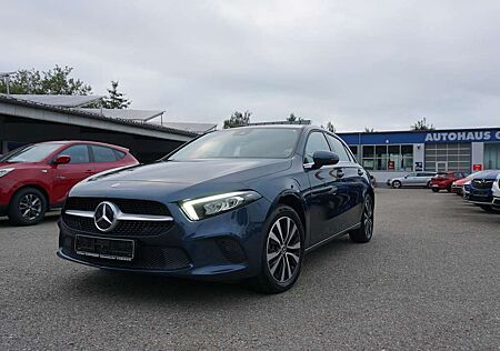 Mercedes-Benz A 250 e 8G-DCT !! Hybrid !! Sitzkomfort !! Navigation !!