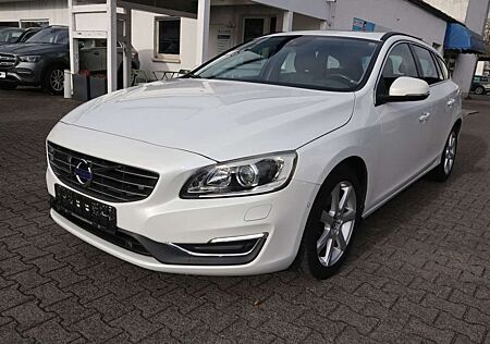 Volvo V60 D4 Geartronic Summum|XENON|NAVI|R-CAM|LEDER
