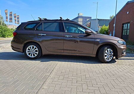Fiat Tipo Kombi Kombi 1.4 T-Jet Lounge