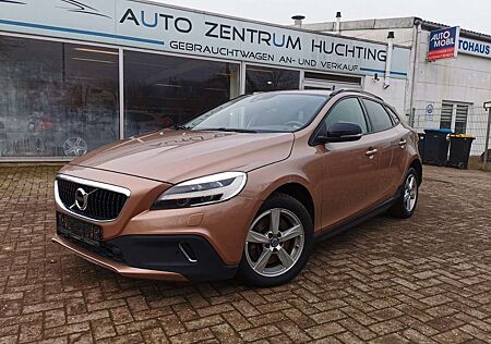 Volvo V40 Cross Country Momentum