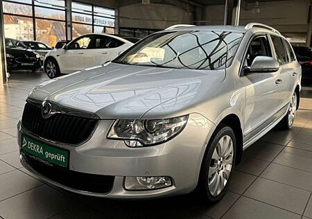 Skoda Superb Combi Elegance 2.0TDI Navi PDC Sitzmemory