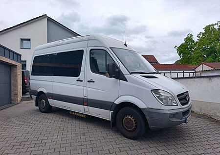 Mercedes-Benz Sprinter 310 CDI L2H2 9 Sitze,El. Rollstuhllift,Standheiz.