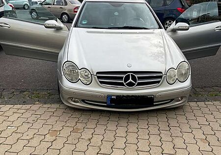 Mercedes-Benz CLK 200 Kompressor (209.342)