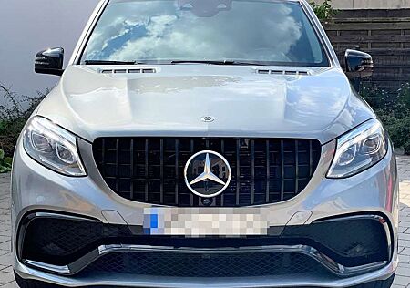 Mercedes-Benz GLE 63 AMG 5,5L V8 Biturbo mit 558ps Scheckheftgeplegt Voll