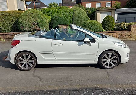 Peugeot 207 CC 120 VTi Roland Garros