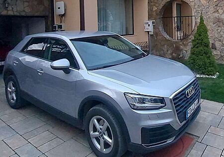 Audi Q2 30TDI DSG AHK NAVI LEDER SHZ LED ASSIST-PAKET