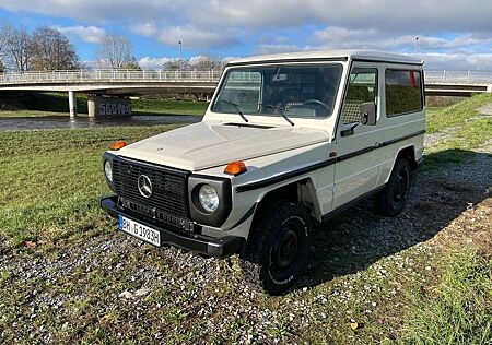 Mercedes-Benz G 300 300 GD