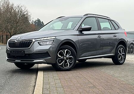 Skoda Kamiq Selection Navi Rkam Unfallfrei LED NeuwagenZustand