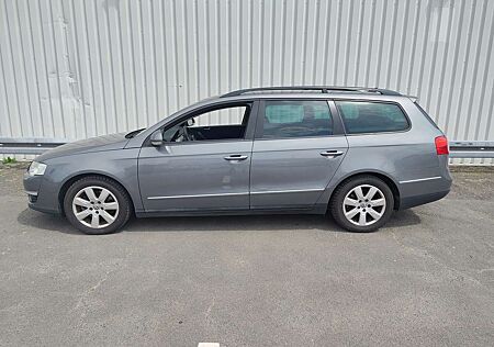 VW Passat Variant Volkswagen 2.0TDI Sportline ALU 16"+AHK+KLIMAAUTOMATIK